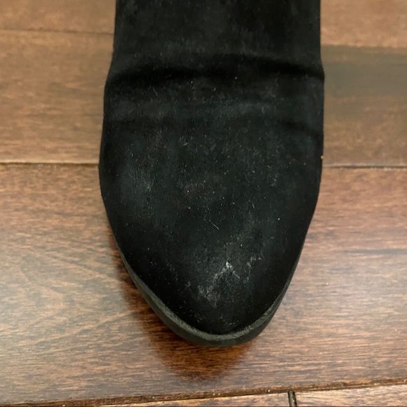 BLACK AND GOLD ANKLE BOOTS - Picture 9 of 15